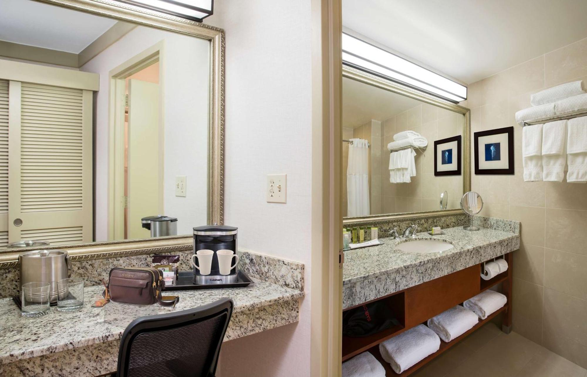 Doubletree By Hilton Hotel Miami Airport & Convention Center Miami Springs Εξωτερικό φωτογραφία